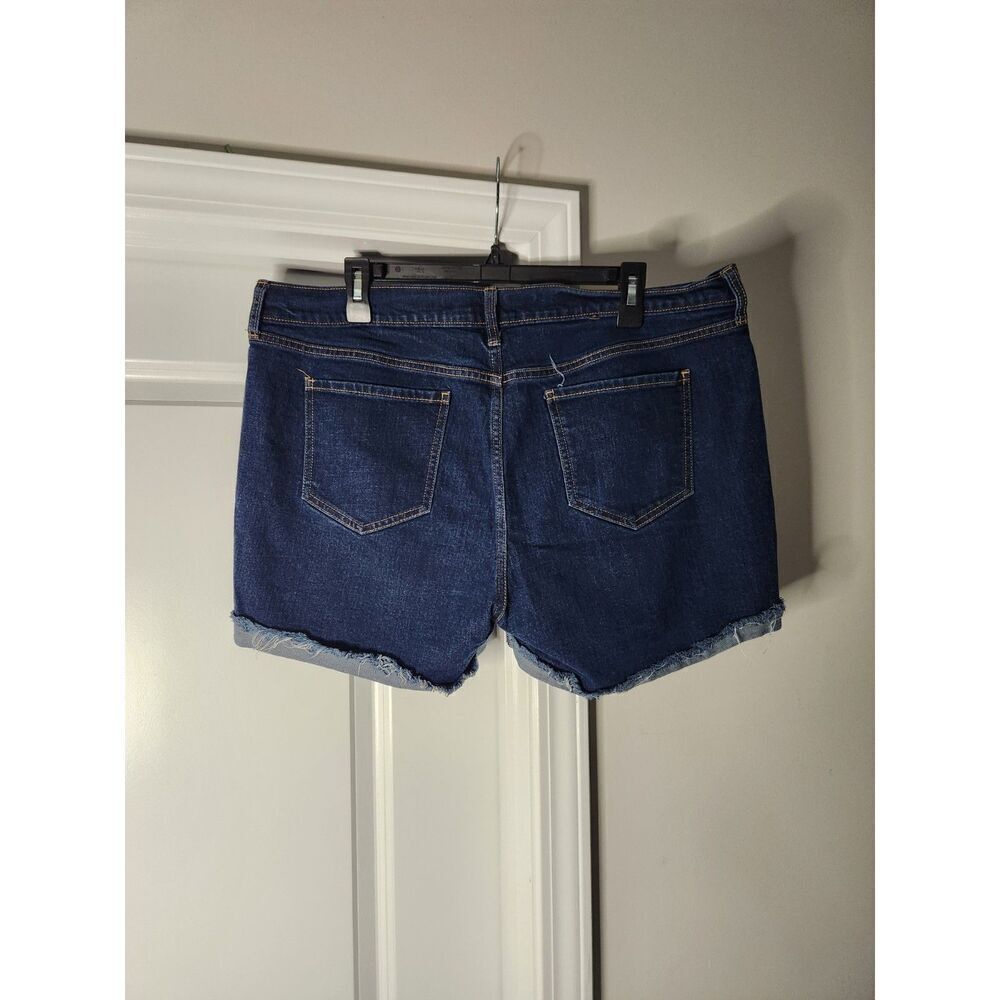 Old Navy Sweetheart Denim Shorts – Women’s Size 16 Regular - Picture 2 of 4